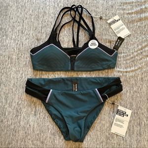 Hurley Phantom Bikini Scoop Top & Surf Bottom Sm